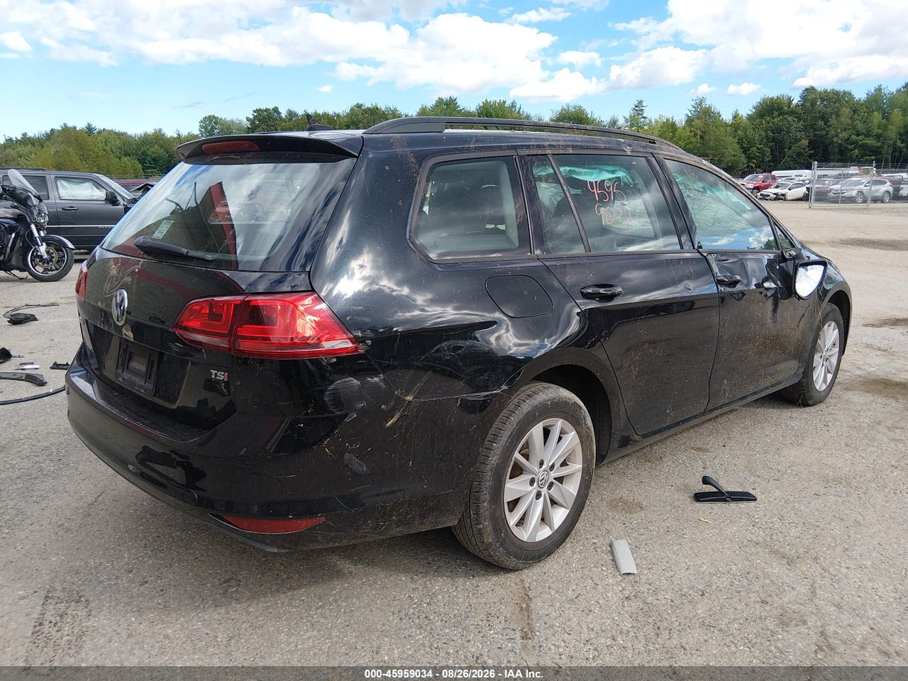 2016 VOLKSWAGEN GOLF SPORTWAGEN TSI S 4-DOOR · 4/11