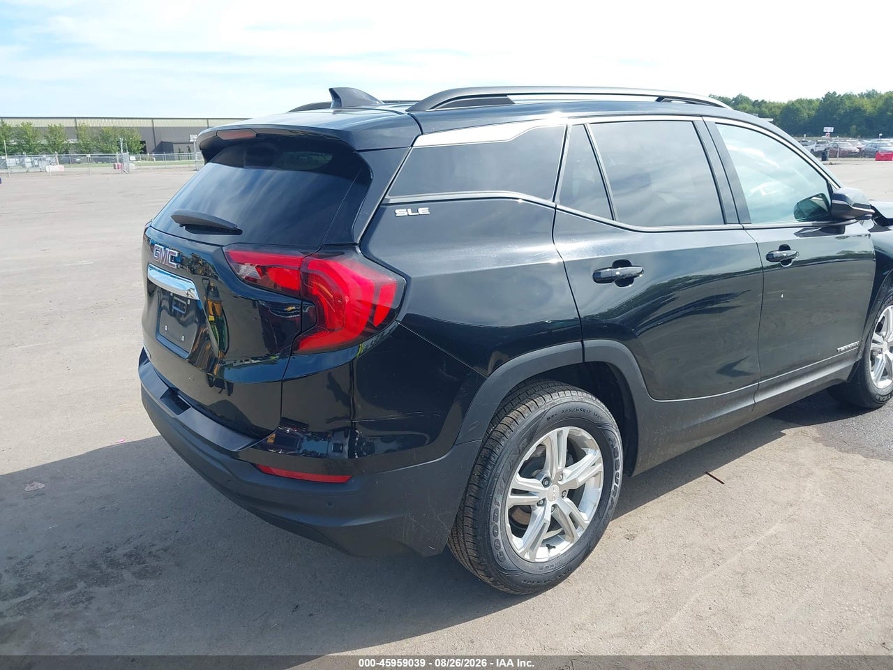 2020 GMC TERRAIN FWD SLE · 4/11