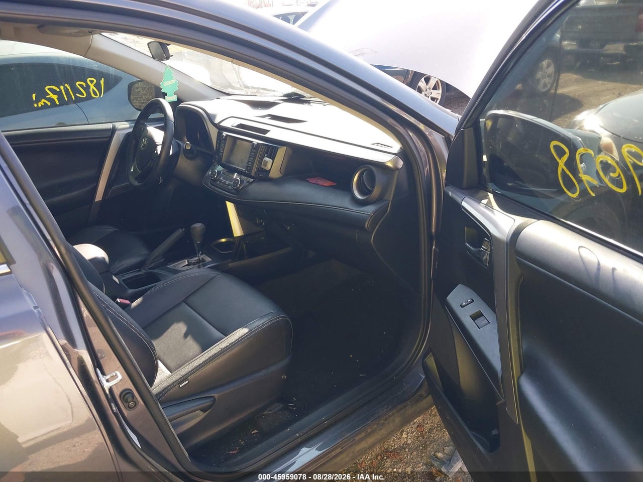 2017 TOYOTA RAV4 XLE · 5/11