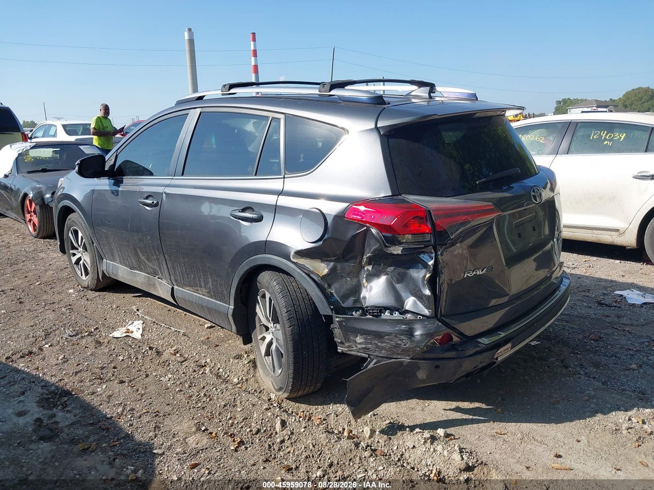 2017 TOYOTA RAV4 XLE · 6/11
