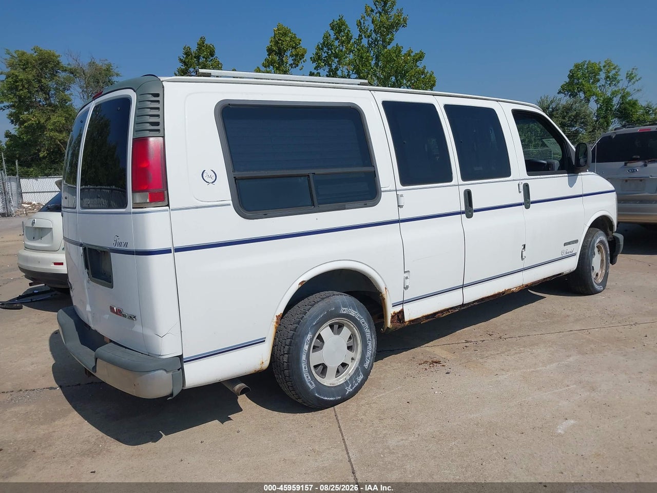 1996 GMC SAVANA RV G1500 · 4/11