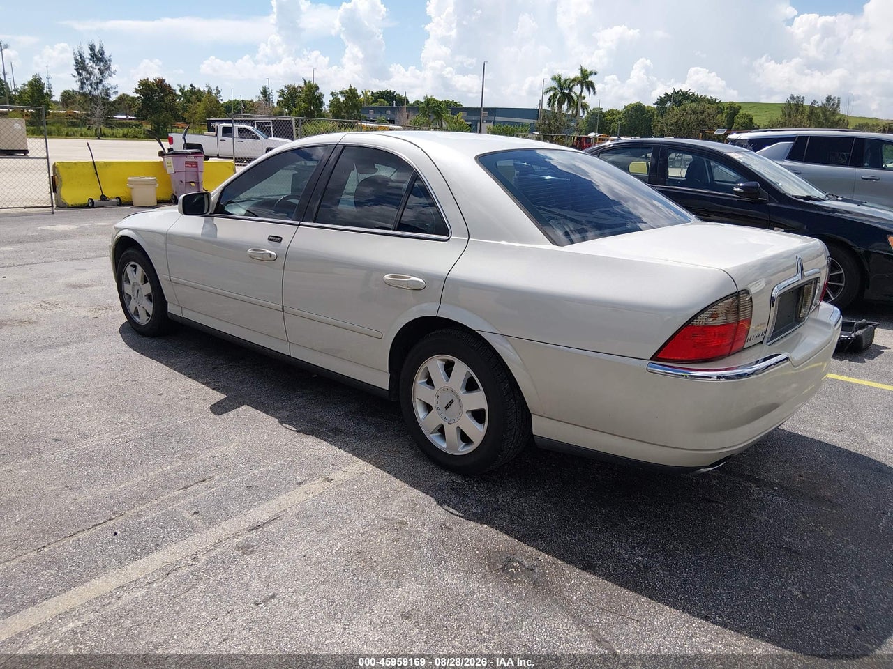 2005 LINCOLN LS V6 · 3/11