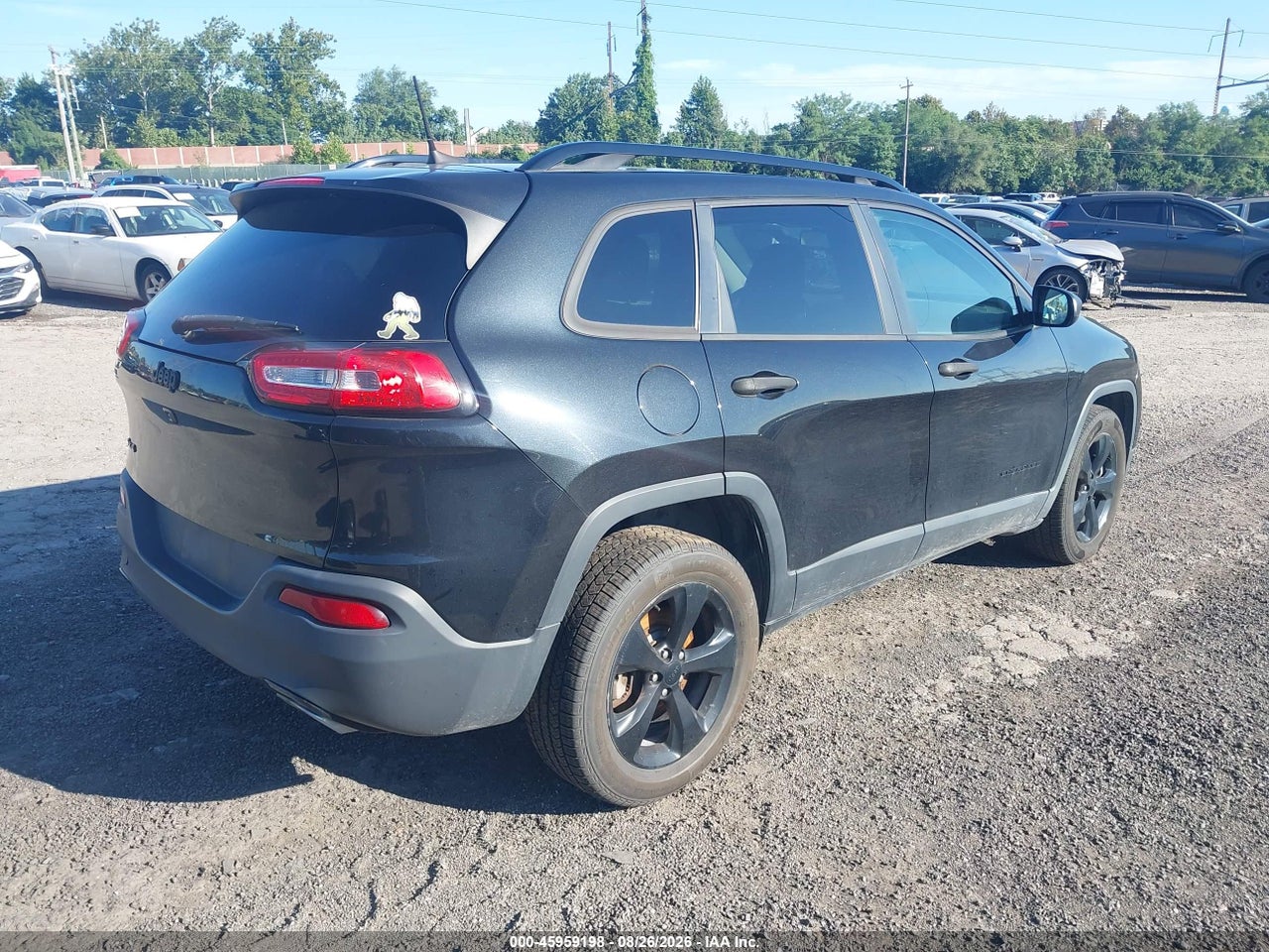 2016 JEEP CHEROKEE ALTITUDE · 4/11