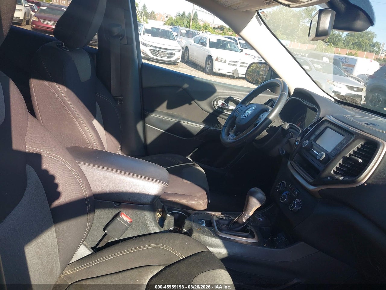2016 JEEP CHEROKEE ALTITUDE · 5/11