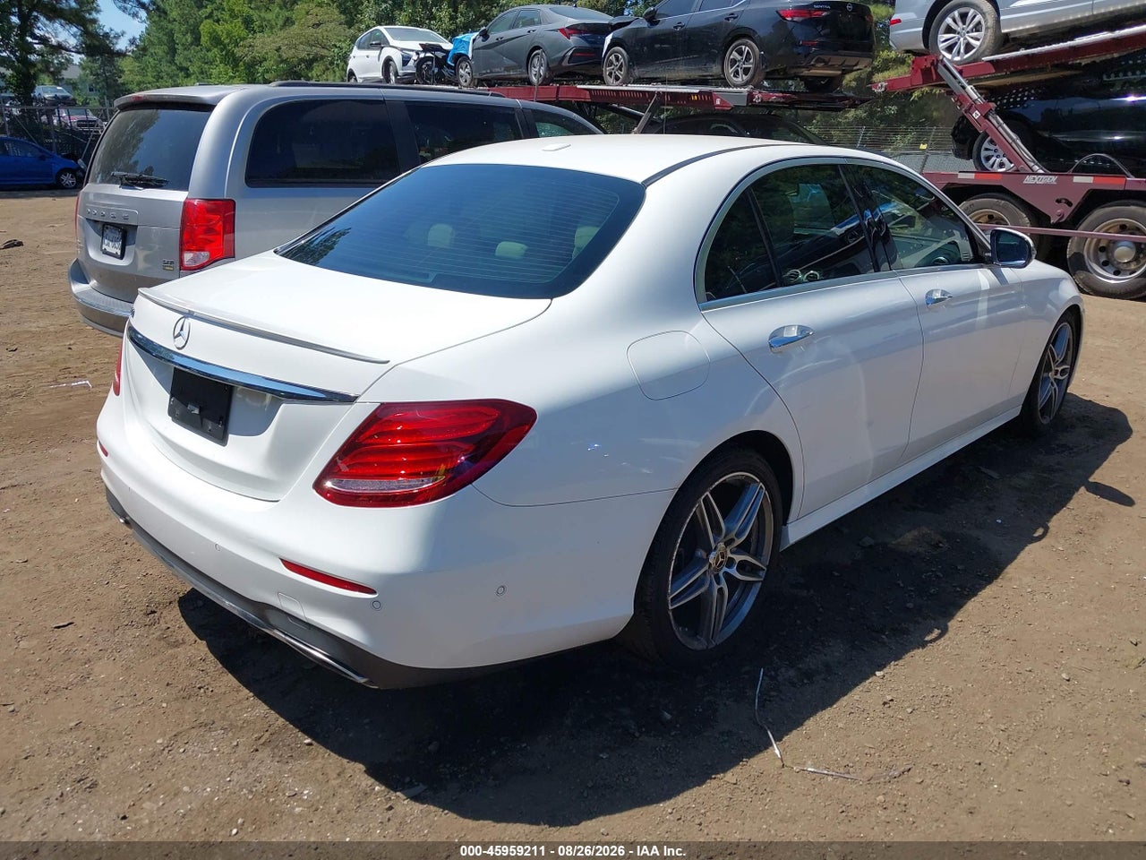 2019 MERCEDES-BENZ E 300 · 4/11