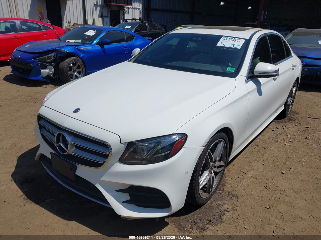 2019 MERCEDES-BENZ E 300 · 2/11