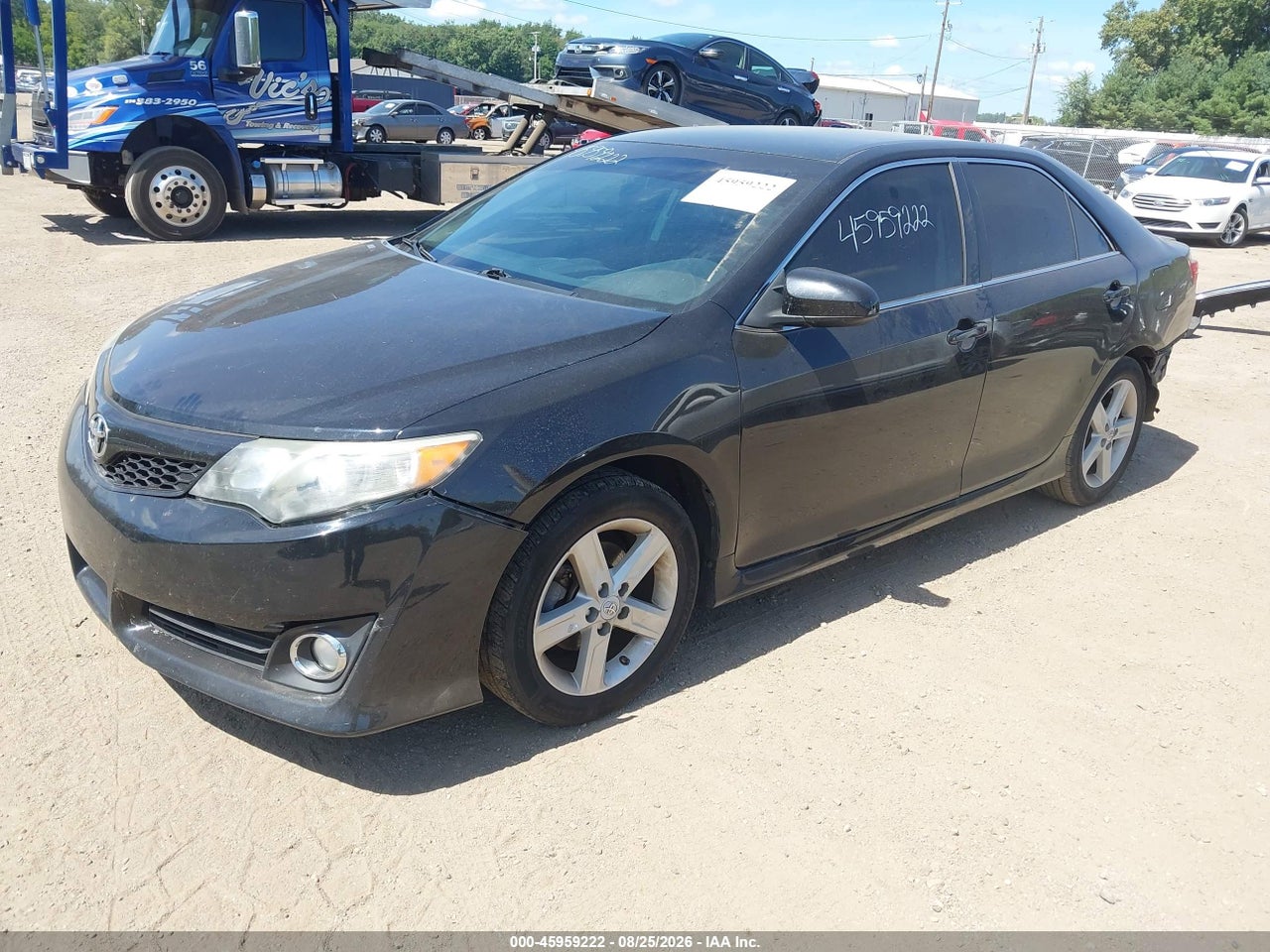 2012 TOYOTA CAMRY SE · 2/2