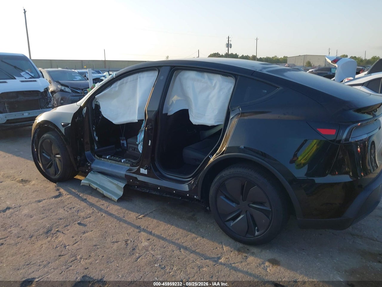 2026 TESLA MODEL Y ALL-WHEEL DRIVE/LONG RANGE LAUNCH SERIES/PREMIUM ALL-WHEEL DRIVE · 6/11