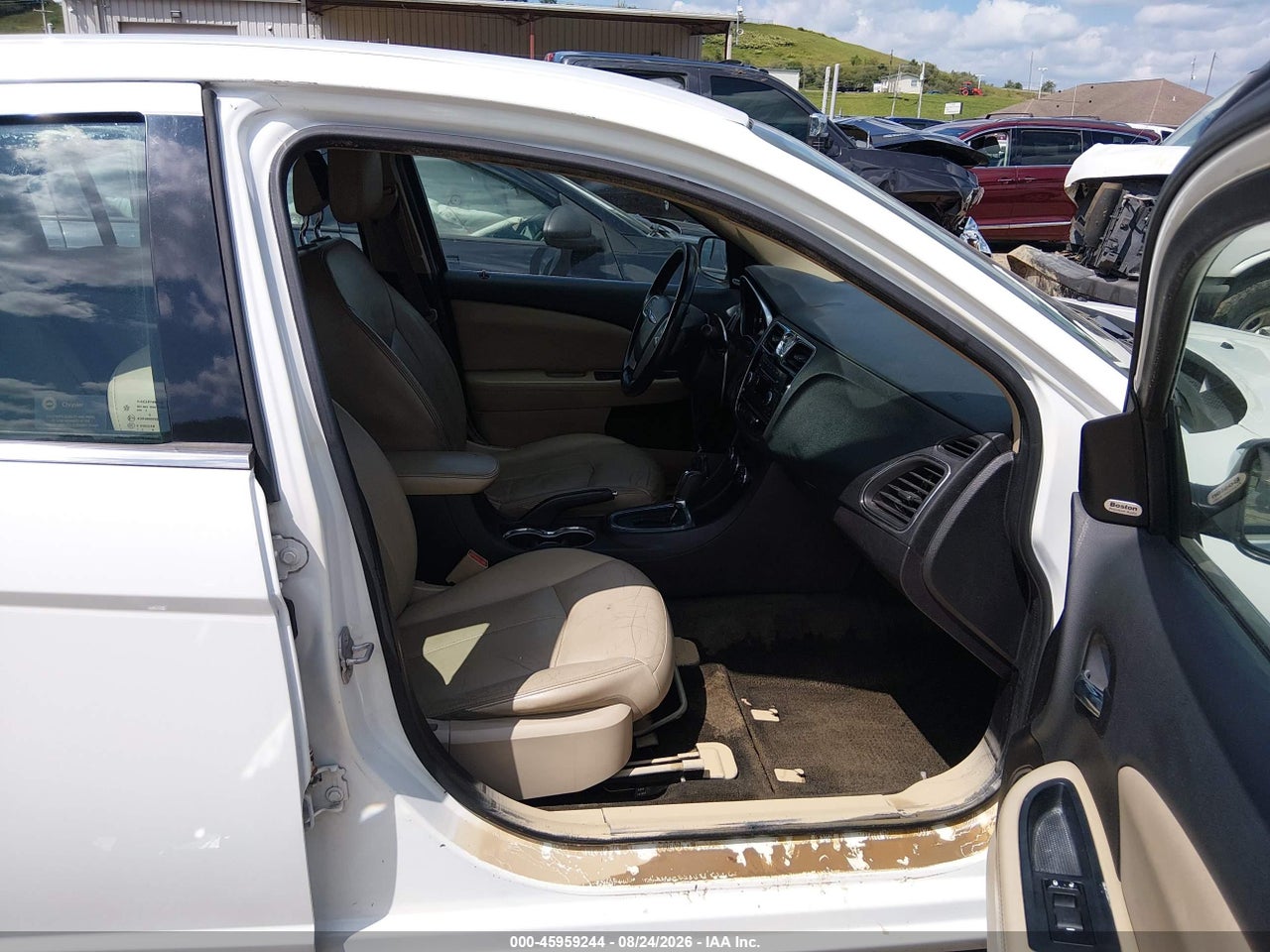 2014 CHRYSLER 200 LIMITED · 5/11