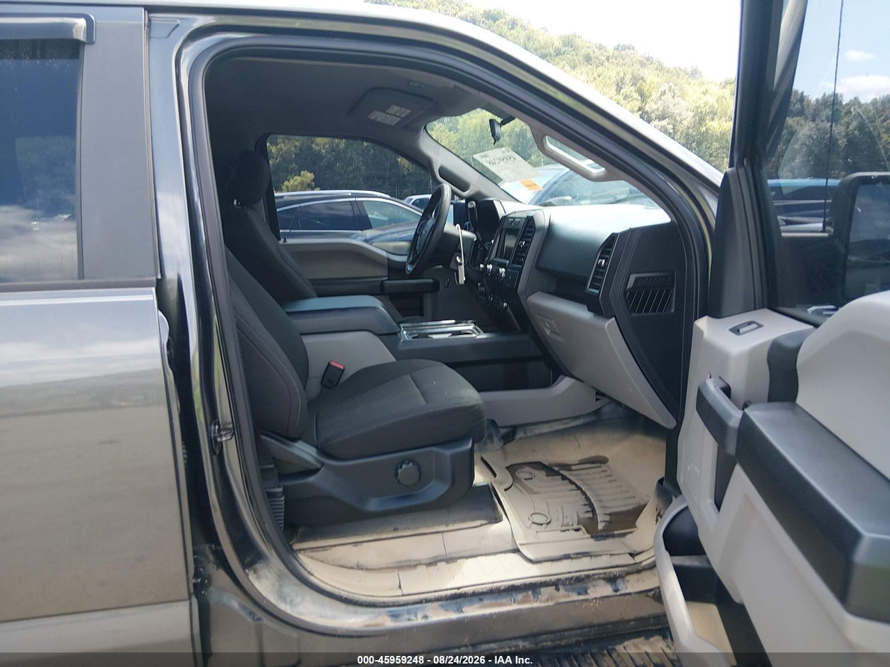 2017 FORD F-150 XL · 5/11
