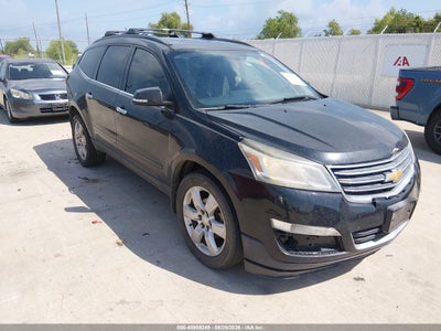 1GNKRGKD3HJ****** · 2017 CHEVROLET TRAVERSE LT