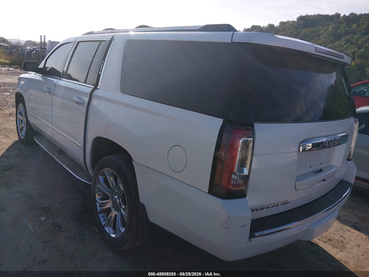 2017 GMC YUKON XL DENALI · 3/11