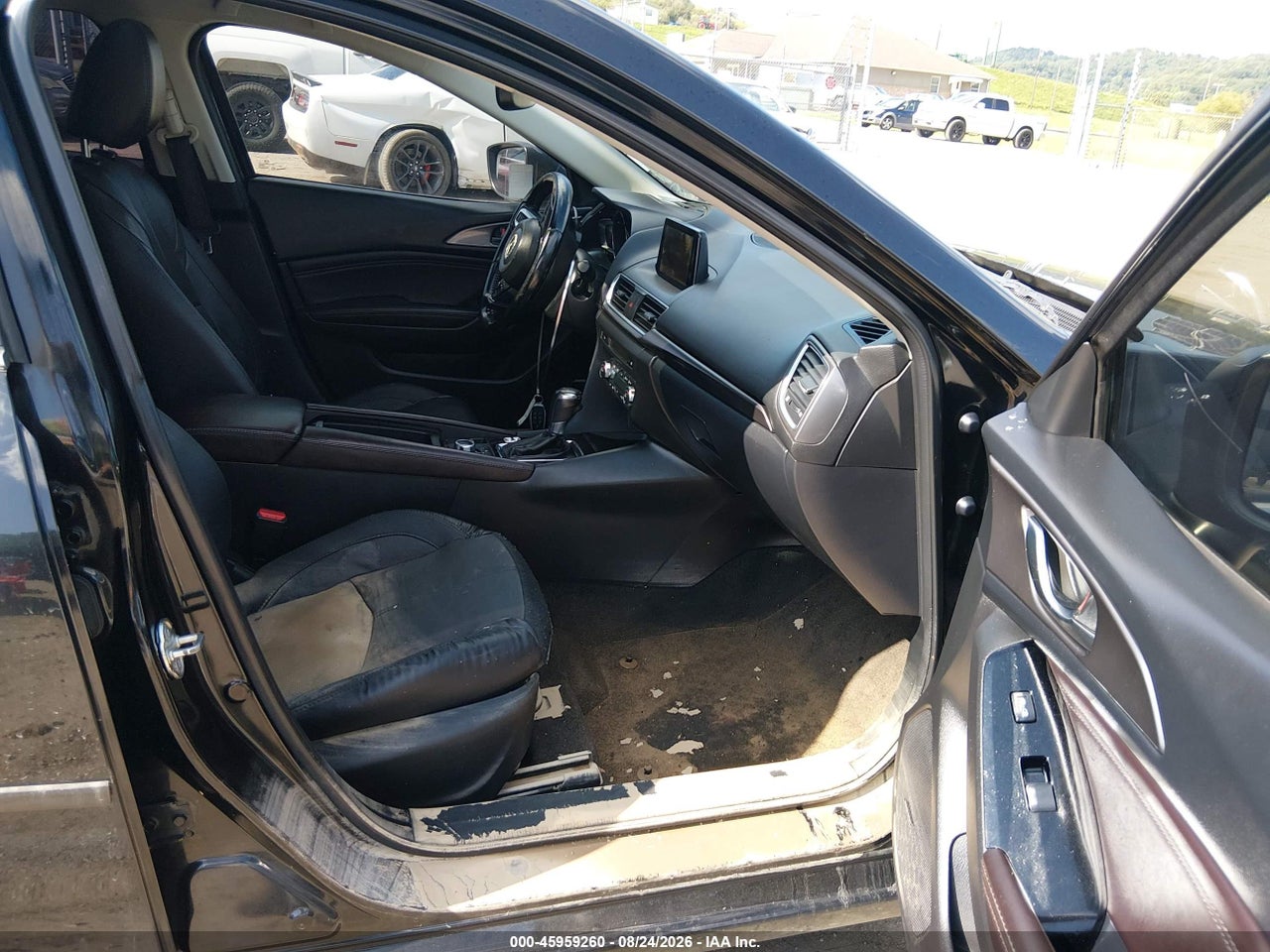 2017 MAZDA MAZDA3 GRAND TOURING · 5/11