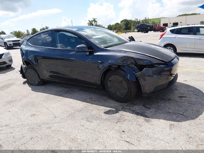 2026 TESLA MODEL Y ALL-WHEEL DRIVE/LONG RANGE LAUNCH SERIES/PREMIUM ALL-WHEEL DRIVE