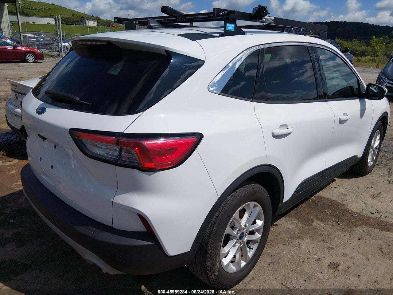 2021 FORD ESCAPE SE · 4/11