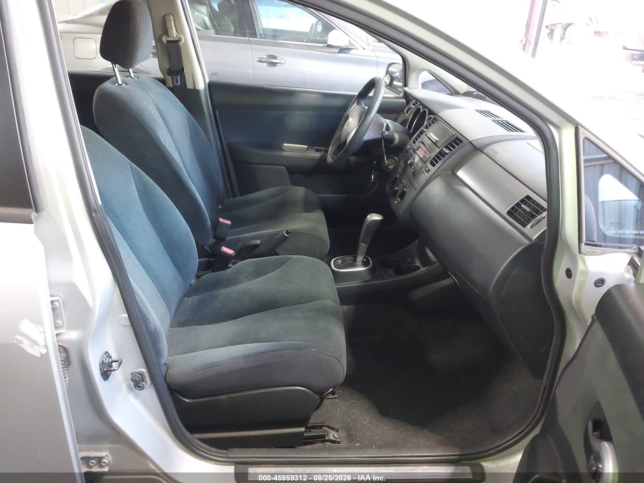 2012 NISSAN VERSA 1.8 S · 5/11