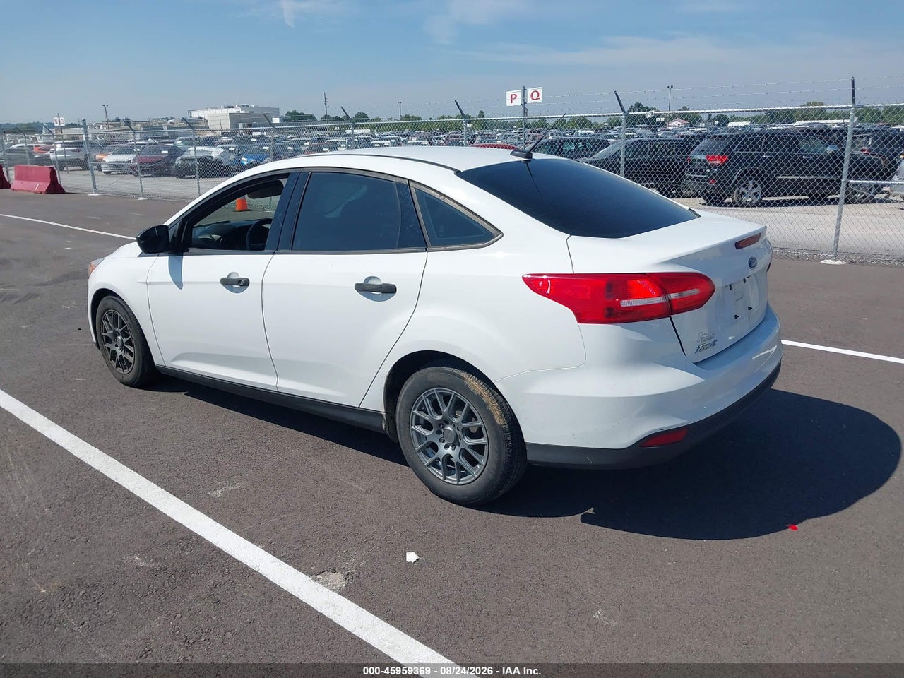 2017 FORD FOCUS S · 3/5