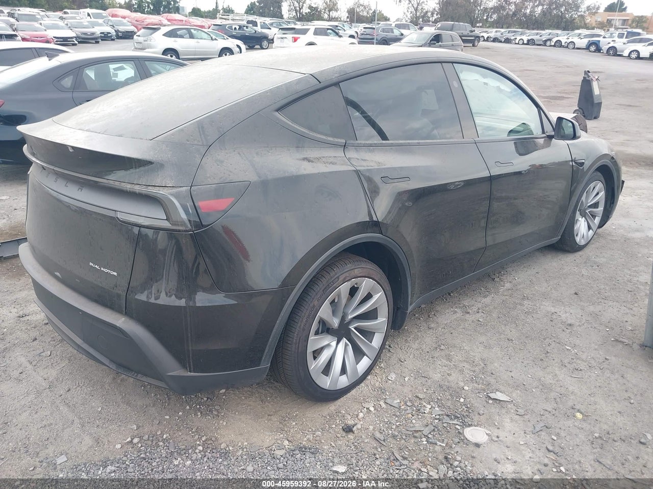 2026 TESLA MODEL Y ALL-WHEEL DRIVE/LONG RANGE LAUNCH SERIES/PREMIUM ALL-WHEEL DRIVE · 4/11