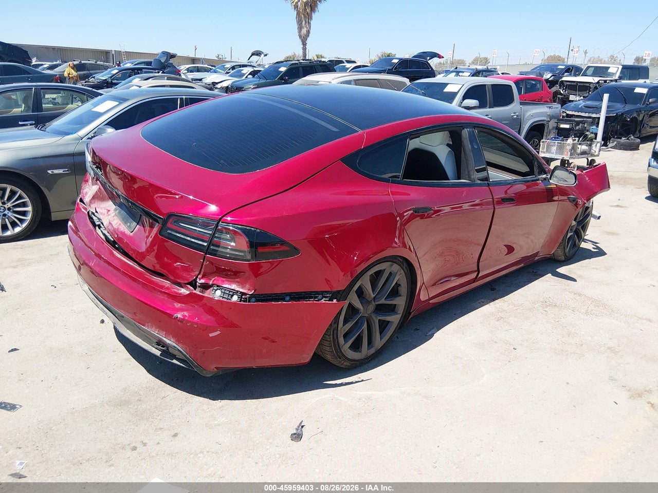 2025 TESLA MODEL S REAR-WHEEL DRIVE · 4/10
