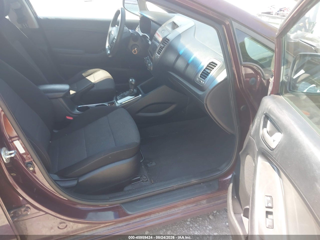 2017 KIA FORTE LX · 5/11