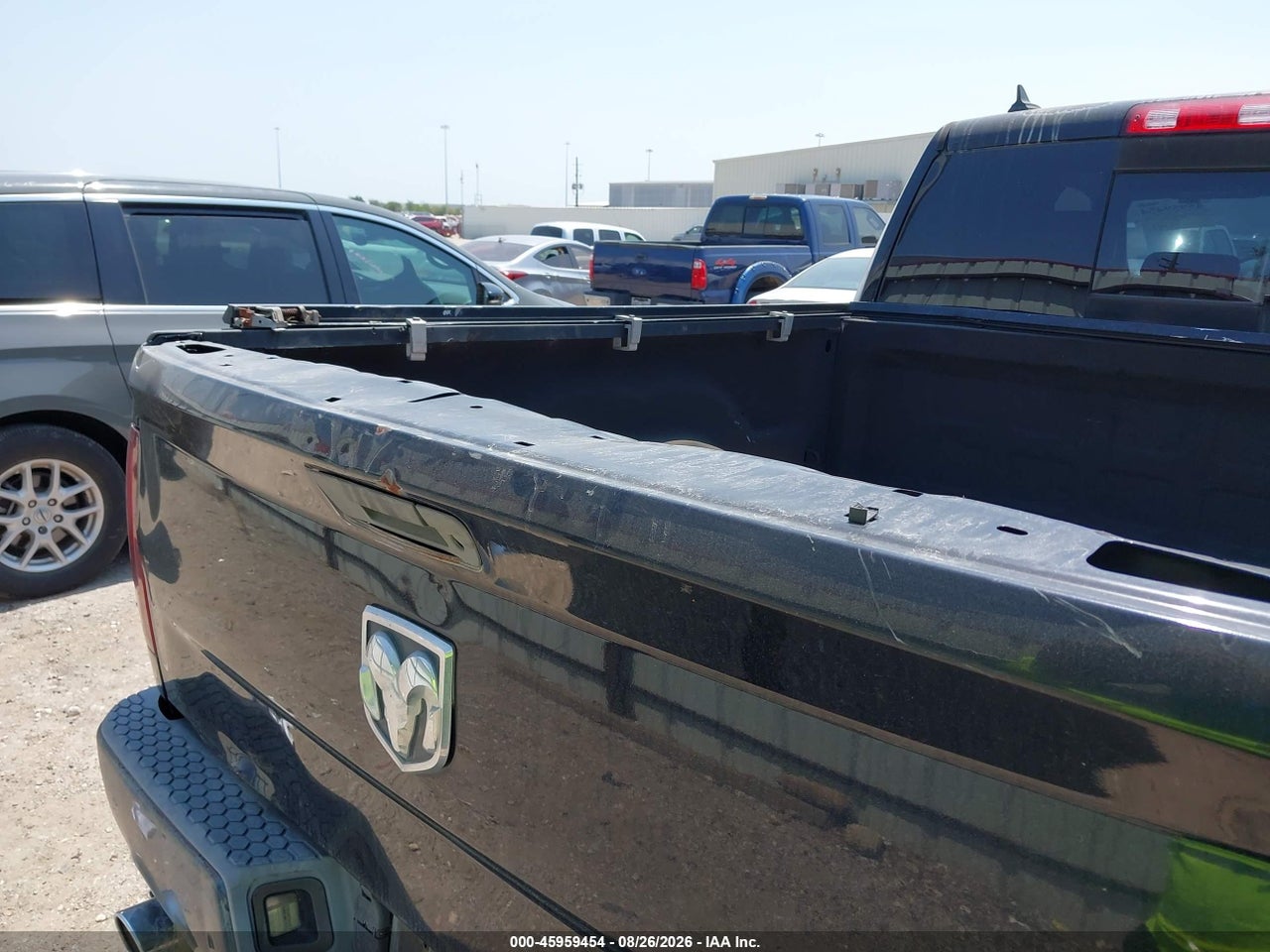 2013 RAM 1500 SPORT · 6/11