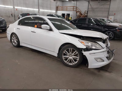 KMHGC4DD7EU****** · 2014 HYUNDAI GENESIS 3.8