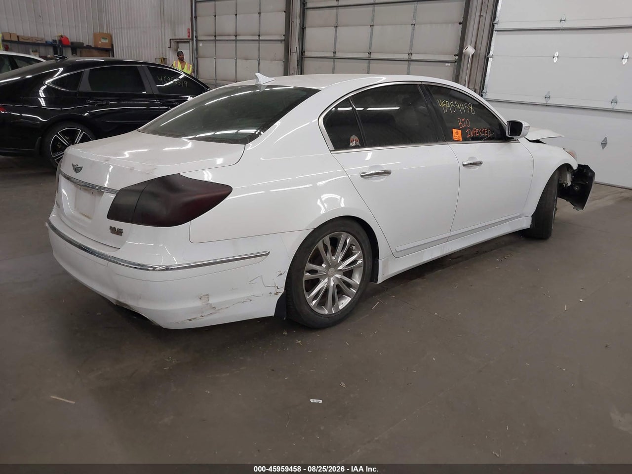 2014 HYUNDAI GENESIS 3.8 · 4/11