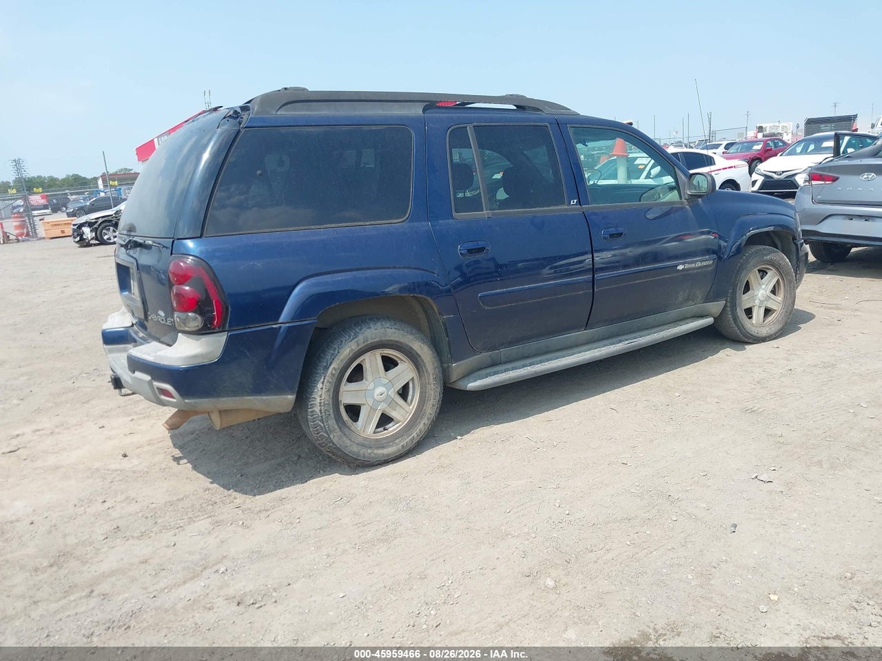 2003 CHEVROLET TRAILBLAZER EXT LT · 4/11