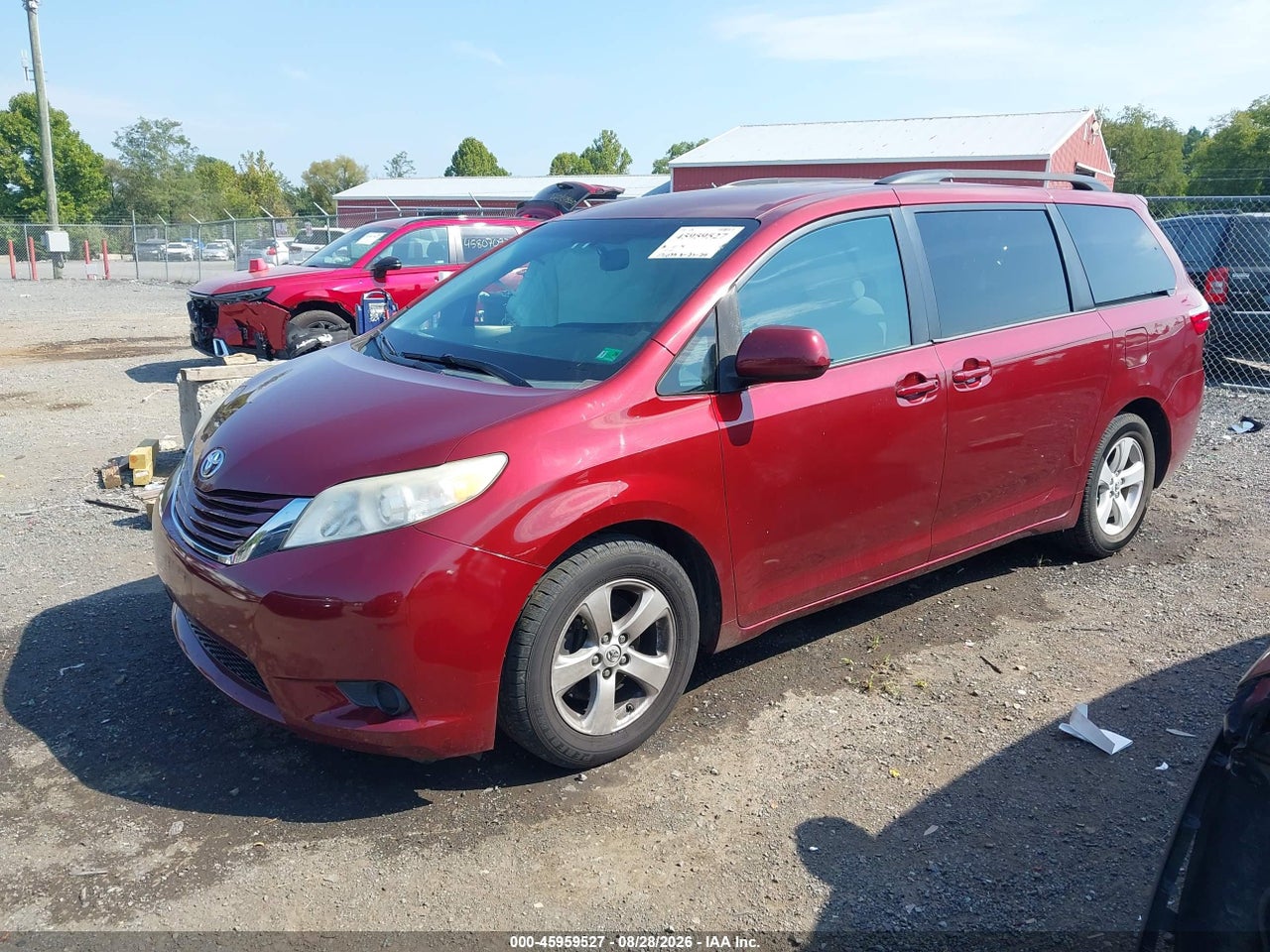 2015 TOYOTA SIENNA LE 8 PASSENGER · 2/11