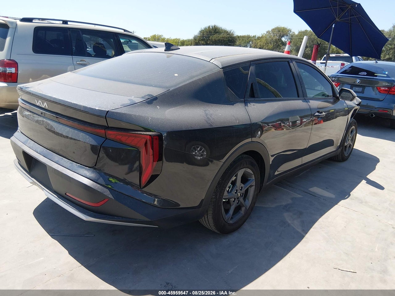 2025 KIA K4 LXS · 4/11