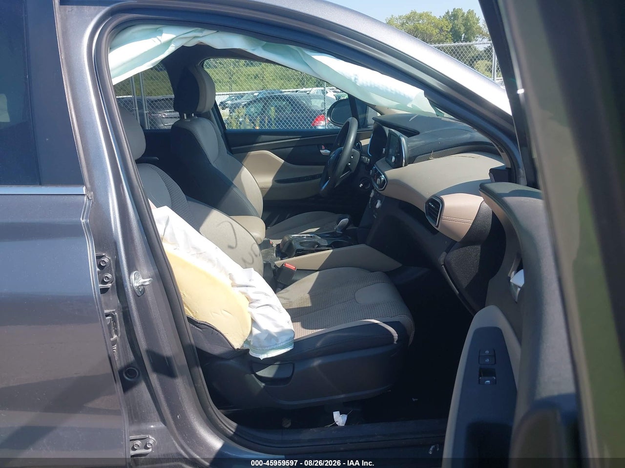 2020 HYUNDAI SANTA FE SE · 5/11