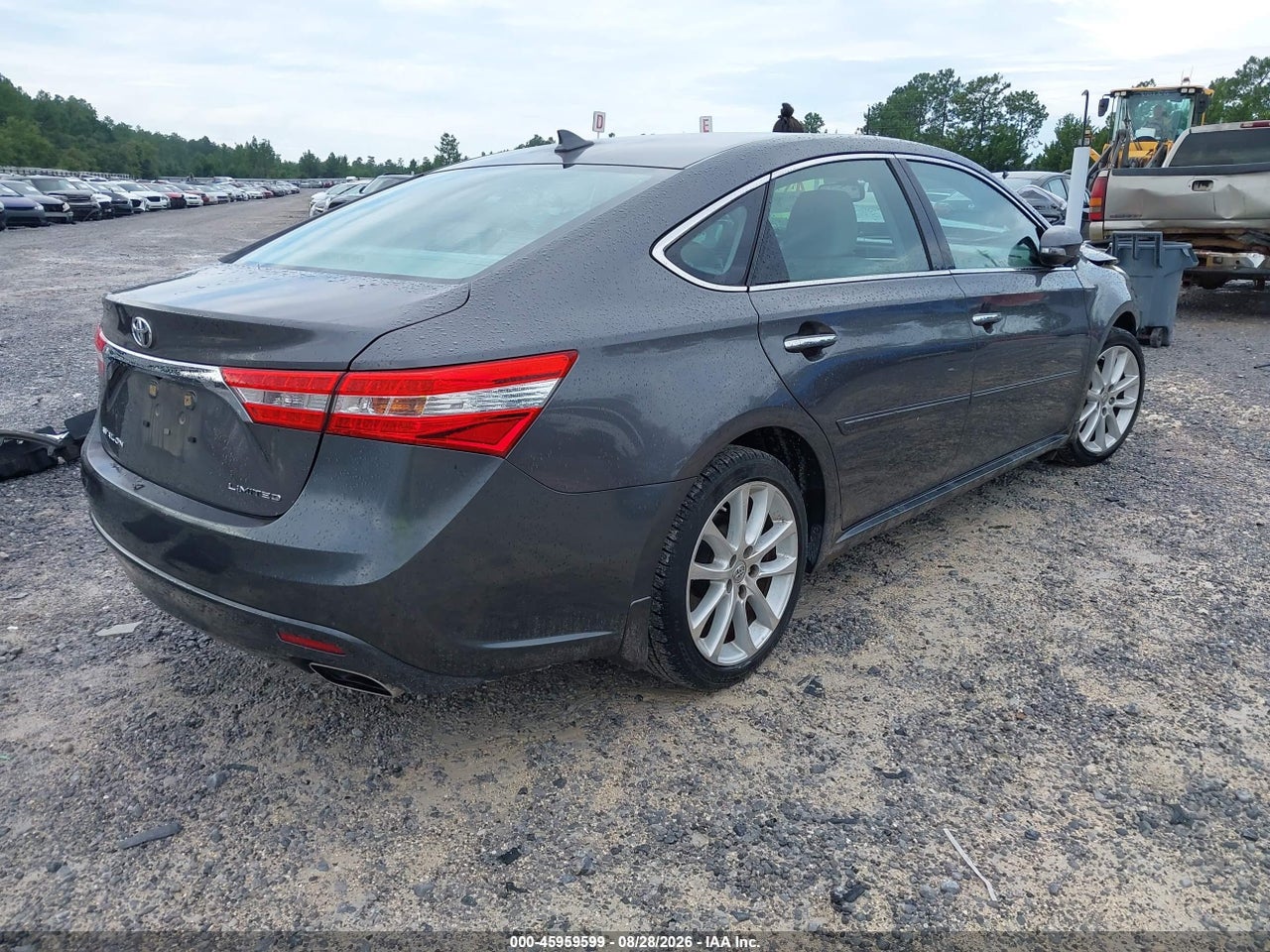 2014 TOYOTA AVALON LIMITED · 4/11