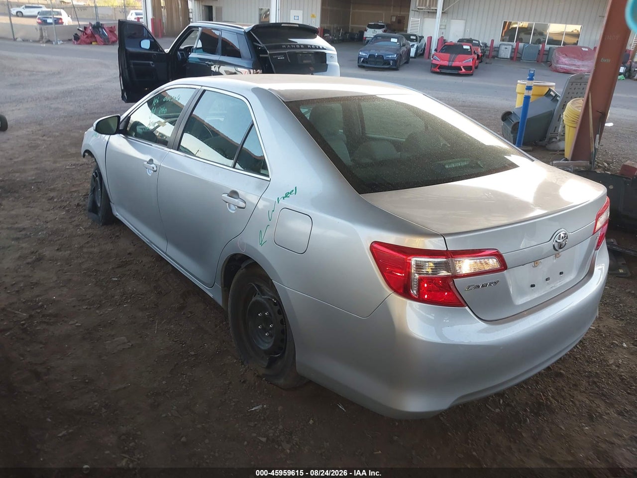 2014 TOYOTA CAMRY LE · 3/11