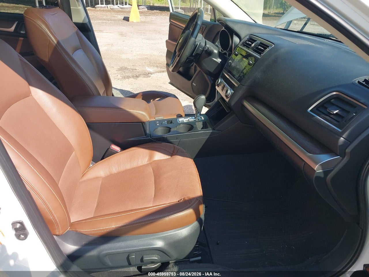 2017 SUBARU OUTBACK 3.6R TOURING · 5/11