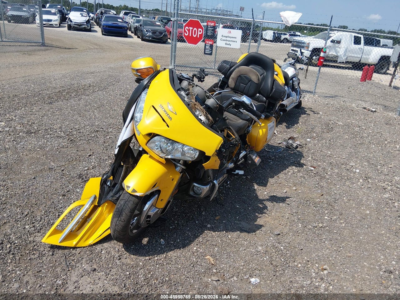 1HFSC47032A****** · 2002 HONDA GL1800