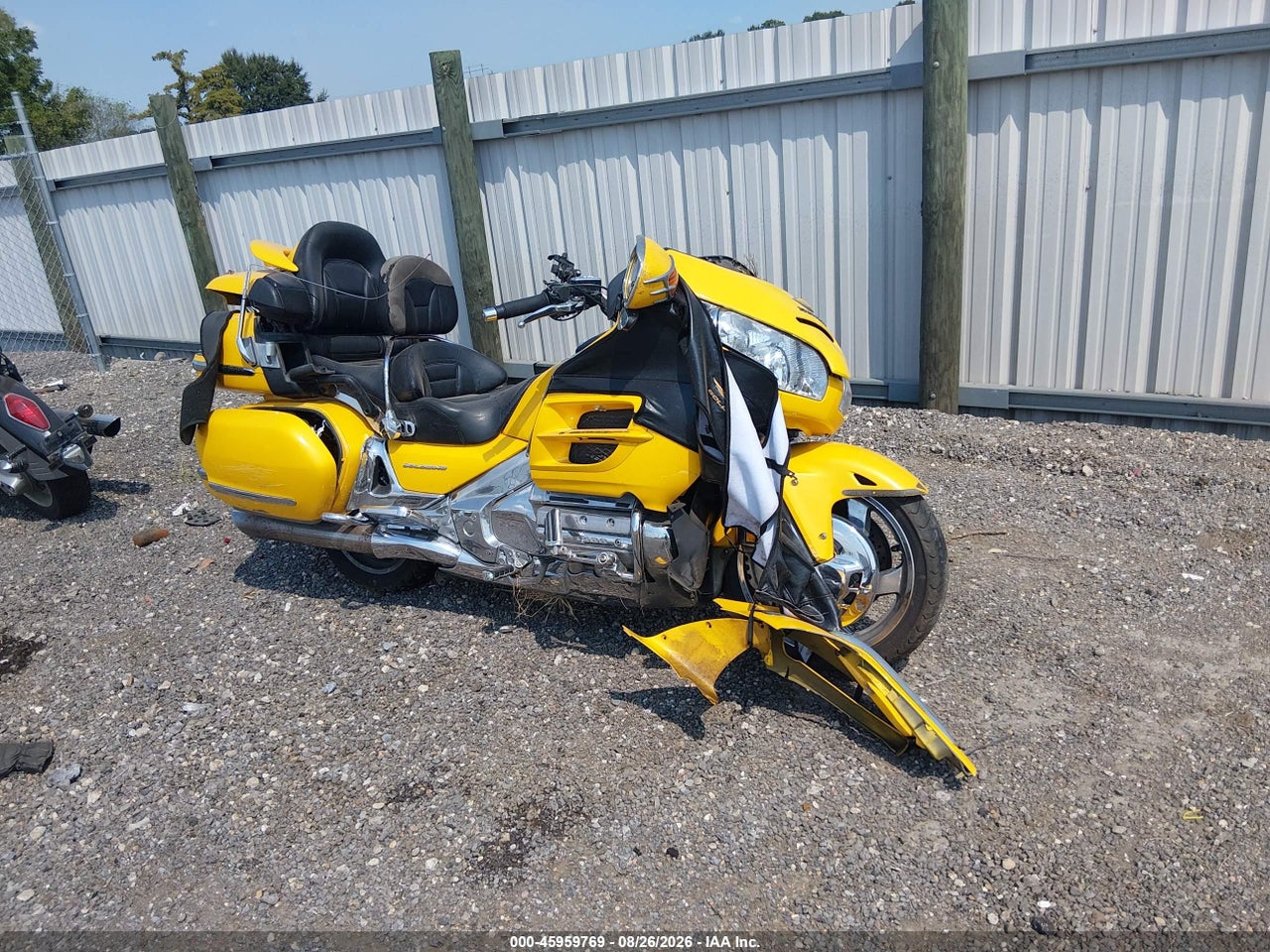 2002 HONDA GL1800 · 2/10
