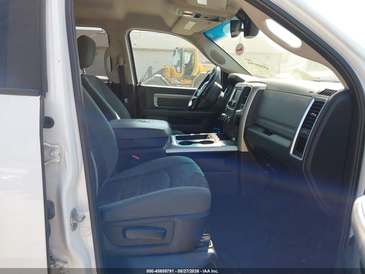 2016 RAM 1500 SLT · 5/11
