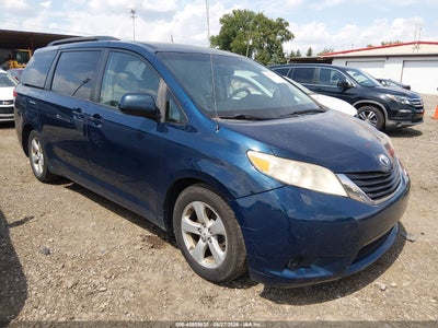 5TDKK3DC1BS****** · 2011 TOYOTA SIENNA LE V6