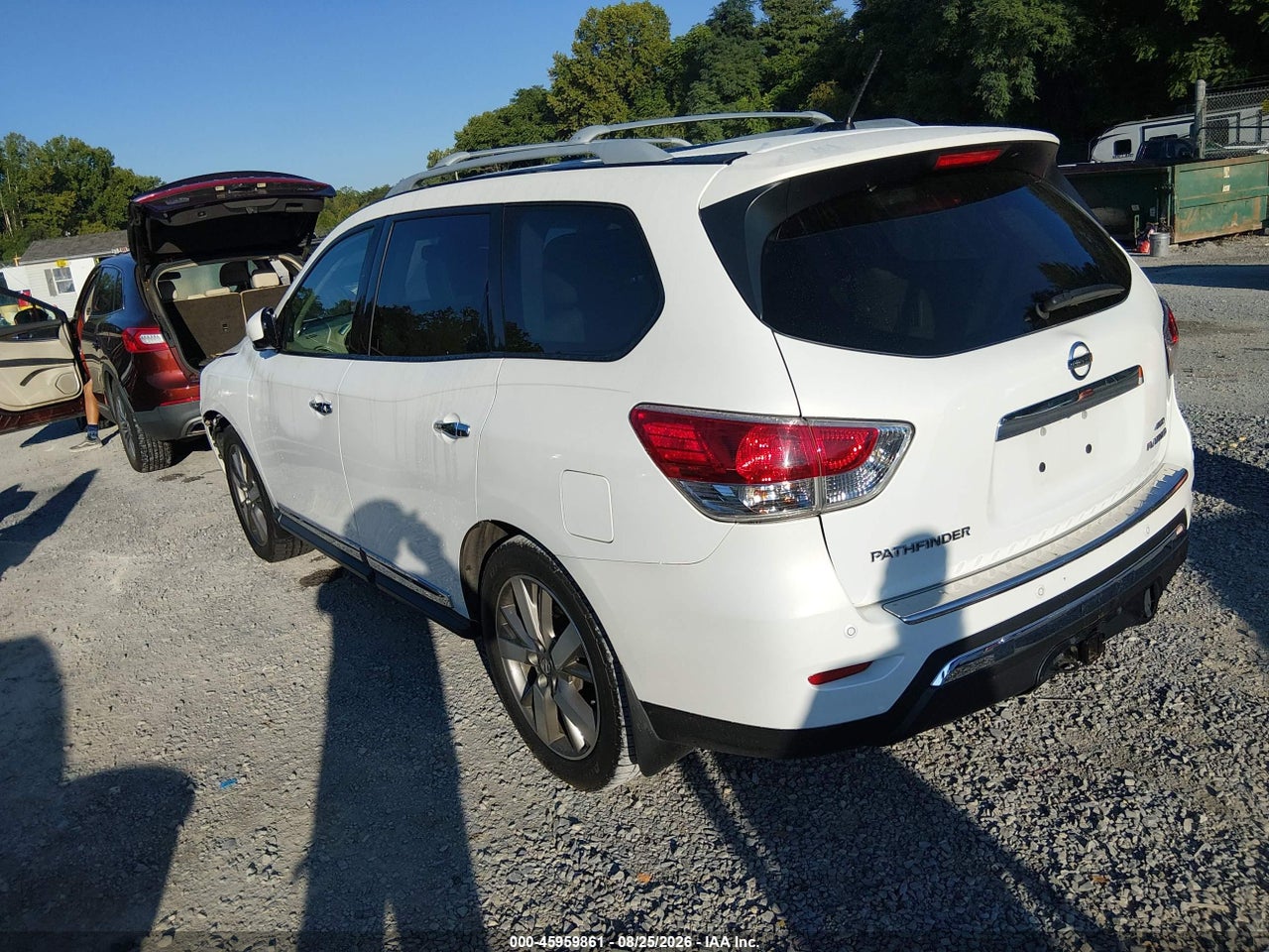 2014 NISSAN PATHFINDER PLATINUM · 3/11
