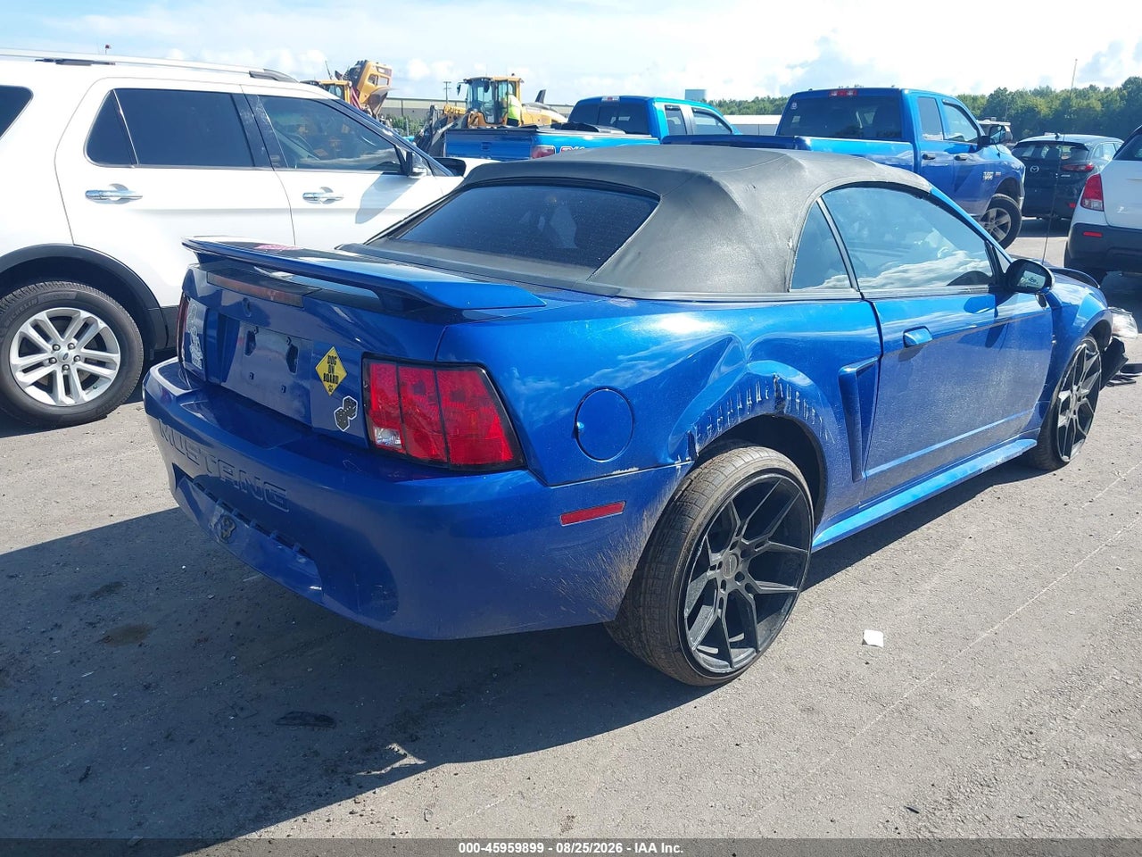 2002 FORD MUSTANG · 4/11