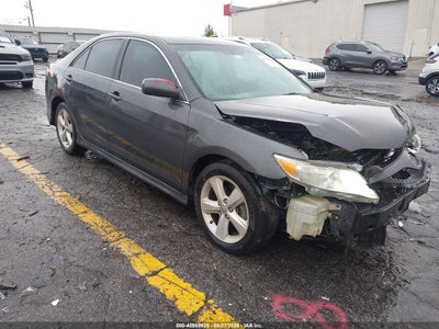 4T1BF3EK6BU****** · 2011 TOYOTA CAMRY SE