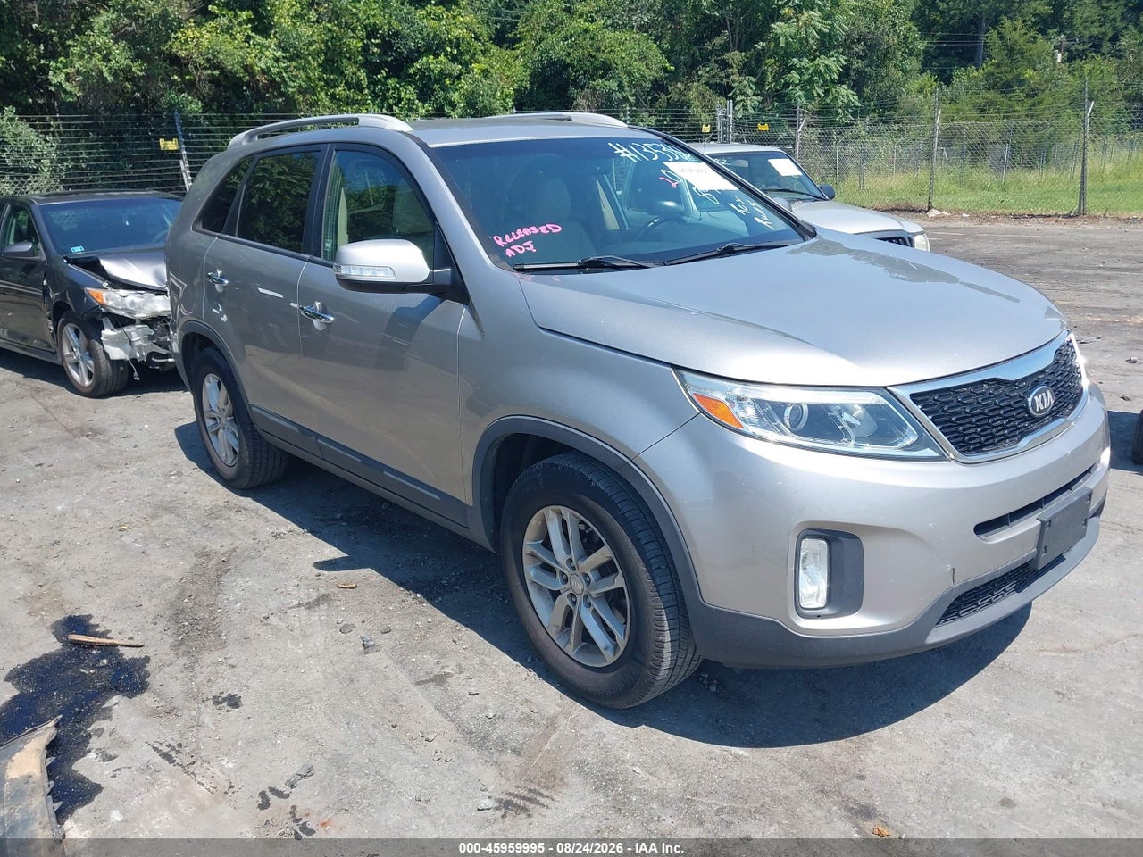 5XYKT3A63FG****** · 2015 KIA SORENTO LX