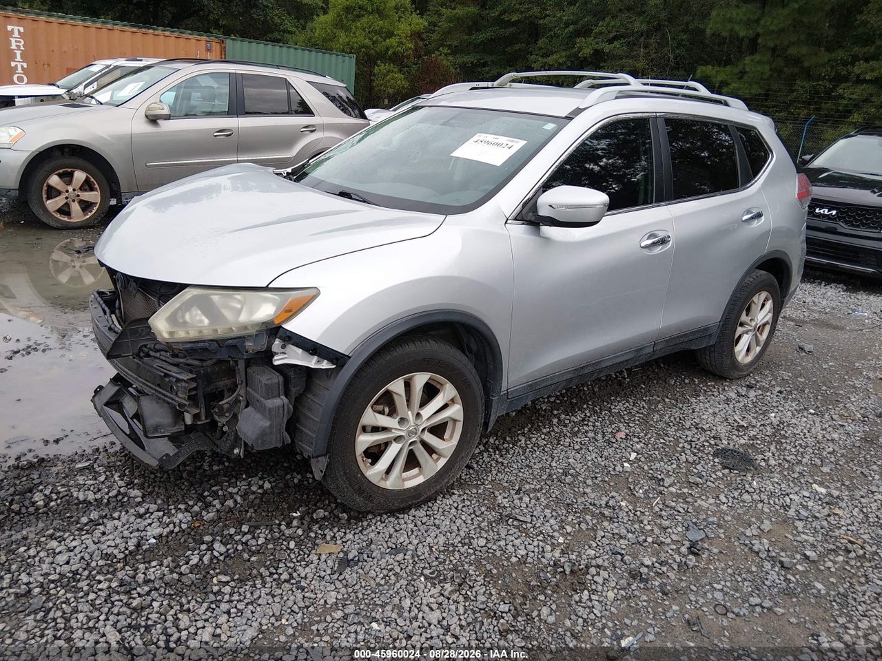 2014 NISSAN ROGUE SV · 2/11