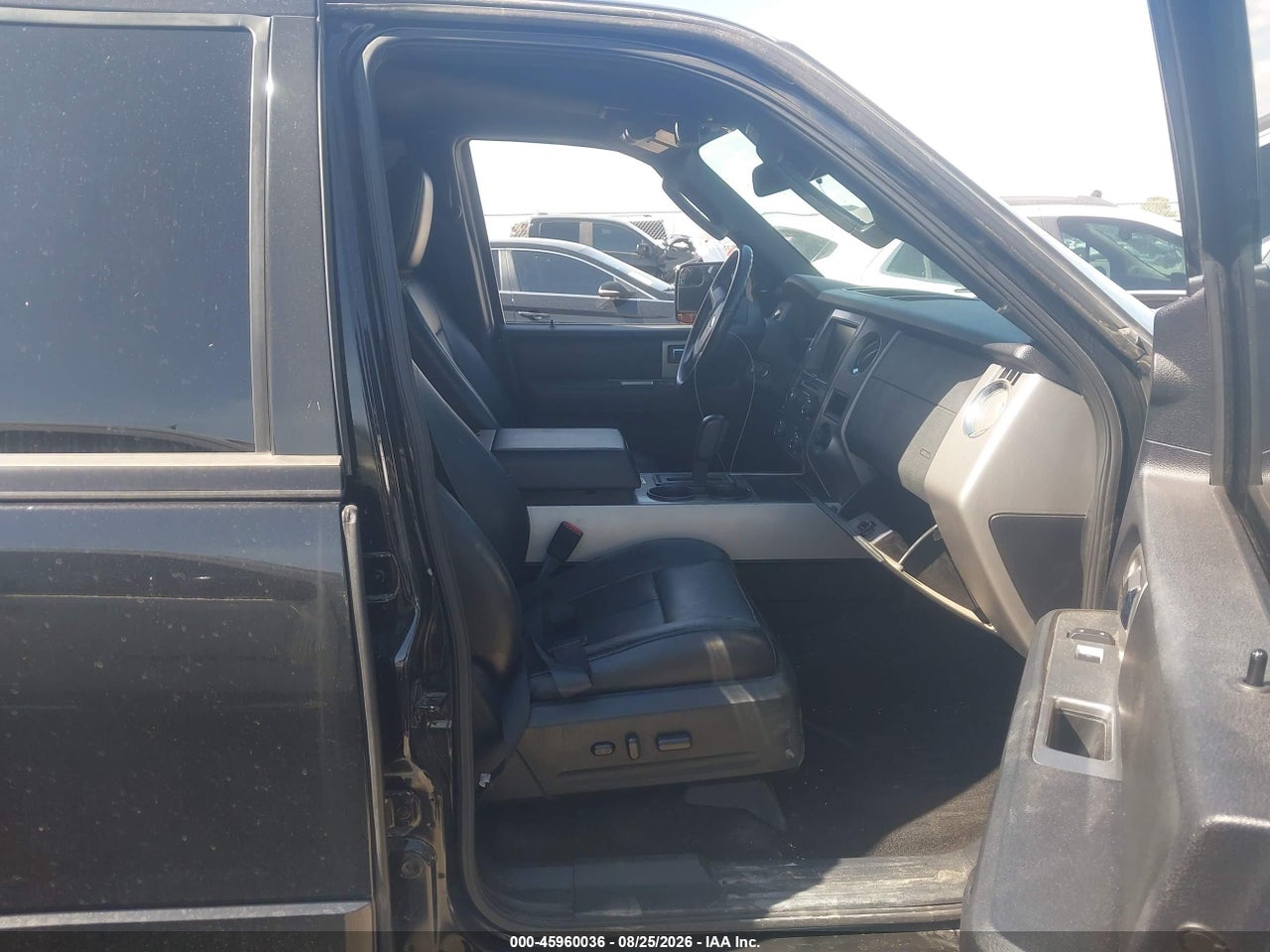 2015 FORD EXPEDITION XLT · 5/11