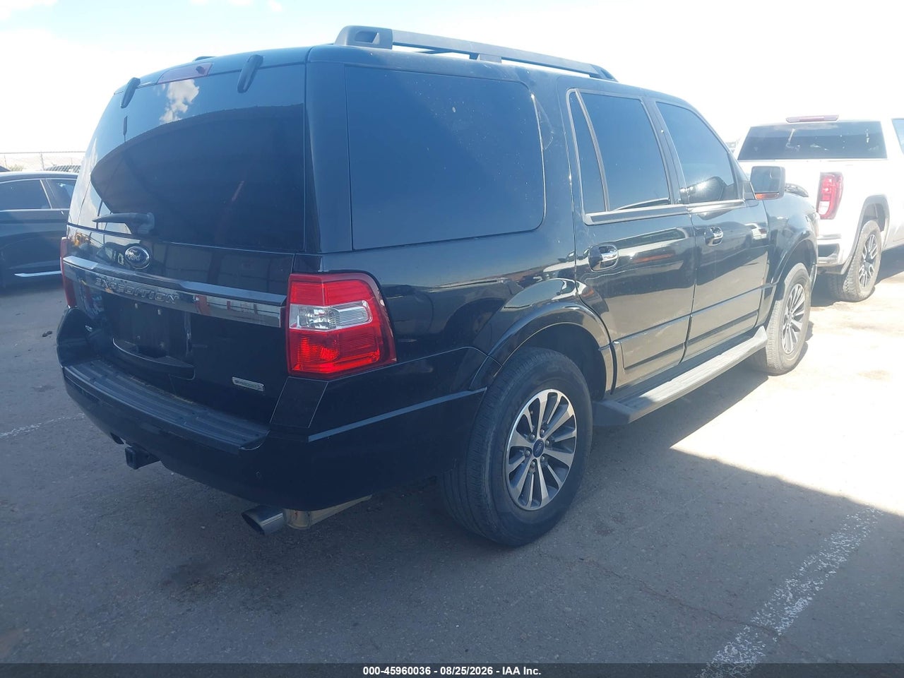 2015 FORD EXPEDITION XLT · 4/11