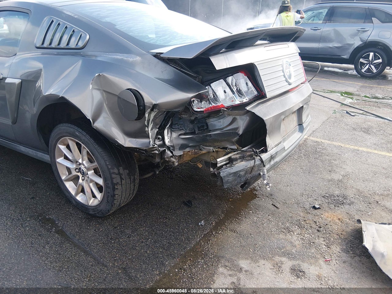 2010 FORD MUSTANG GT PREMIUM · 6/11