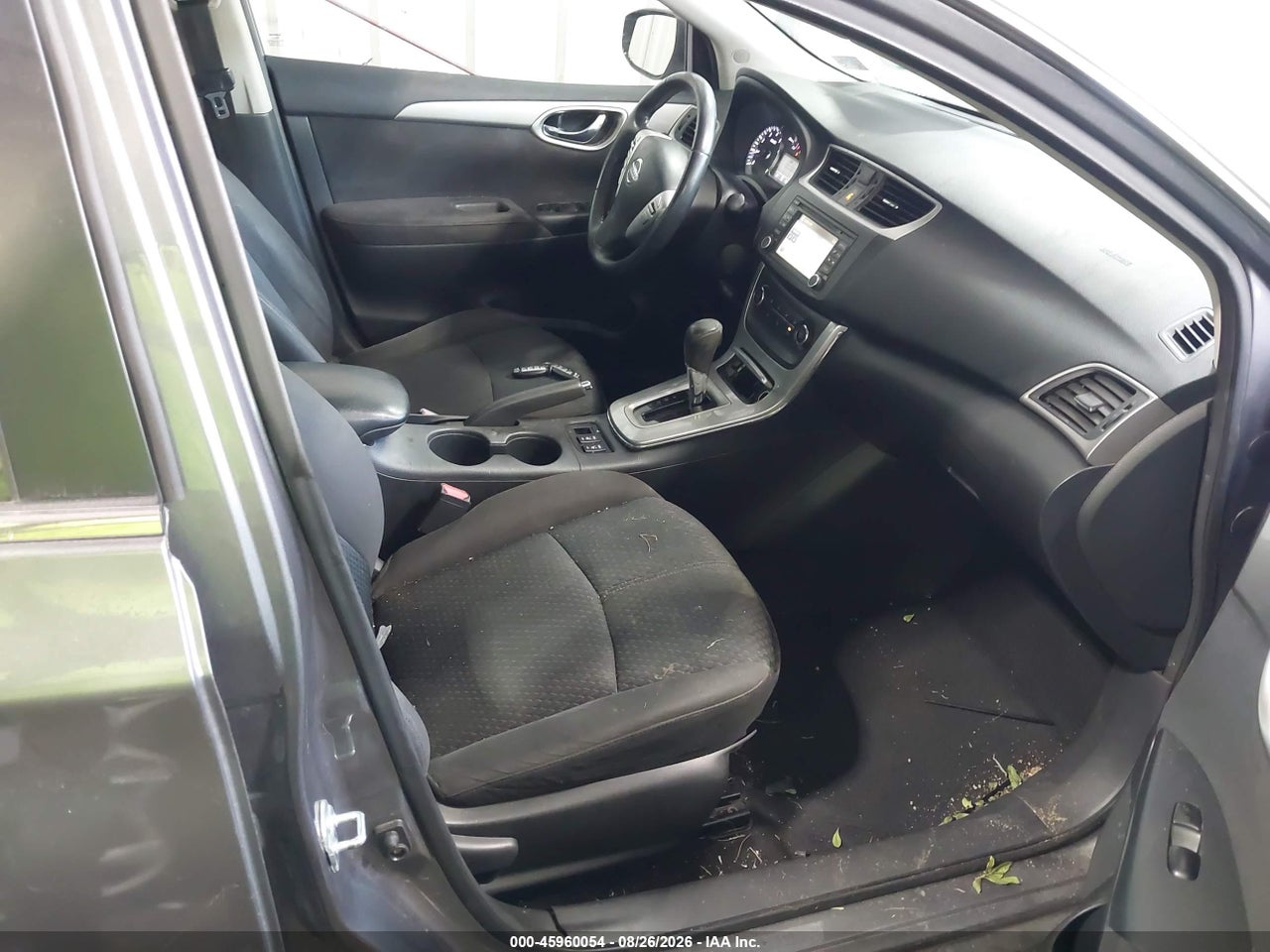 2015 NISSAN SENTRA SR · 5/11