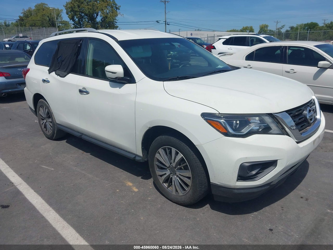2019 NISSAN PATHFINDER S · 1/11