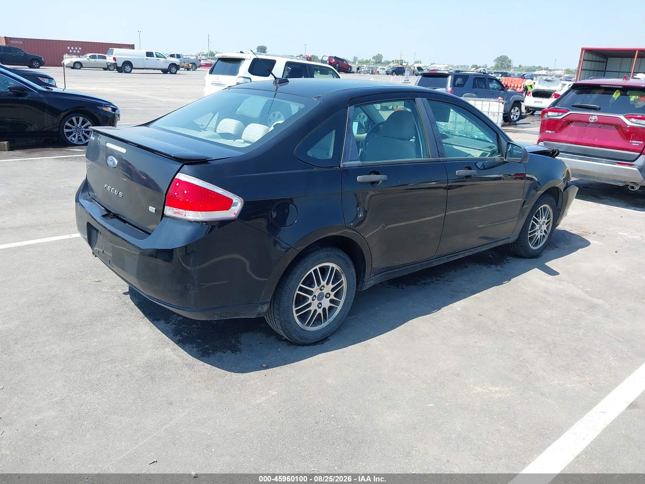 2011 FORD FOCUS SE · 4/11