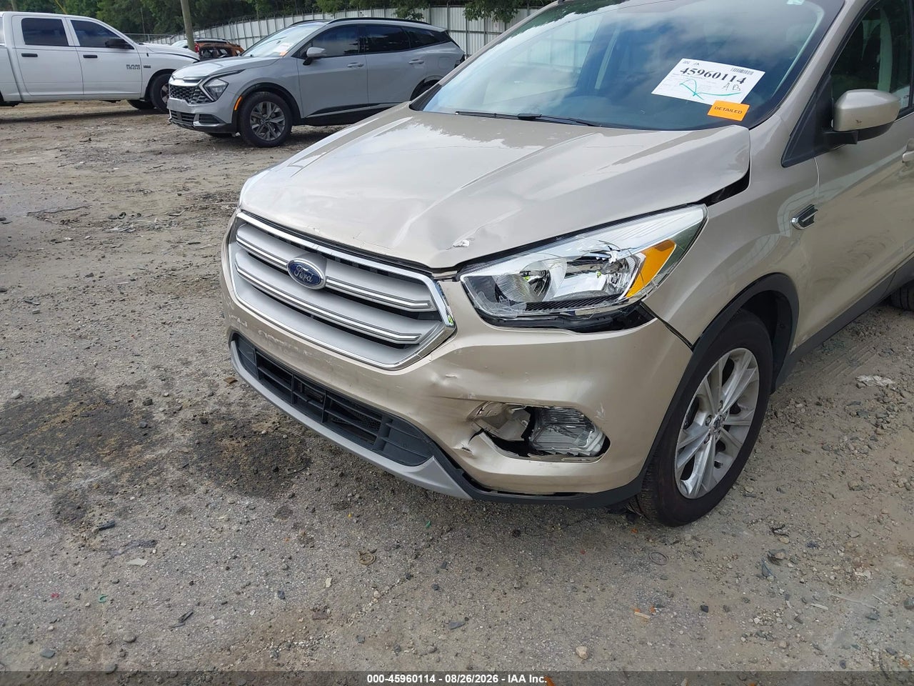 2017 FORD ESCAPE SE · 6/11